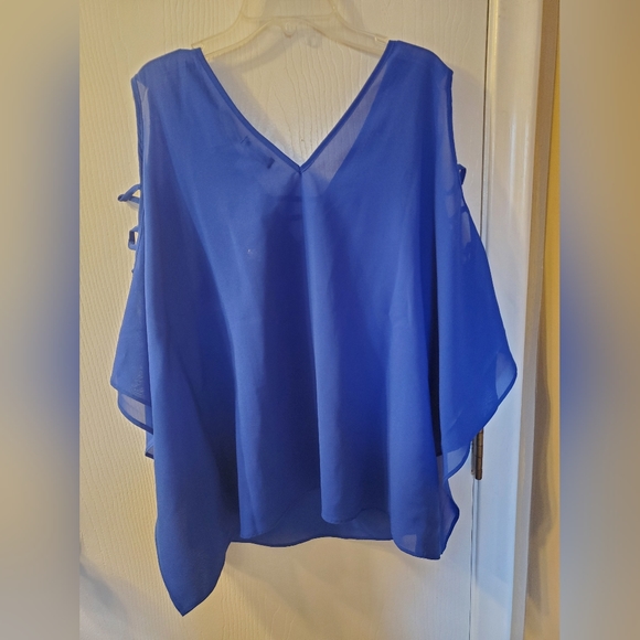 Venus blue blouse - Picture 6 of 8